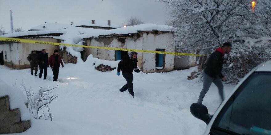 Konya'da Metruk Evde 2 El Bombası Bulundu
