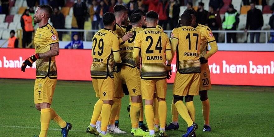 Evkur Yeni Malatyaspor'dan Muhteşem Geri Dönüş