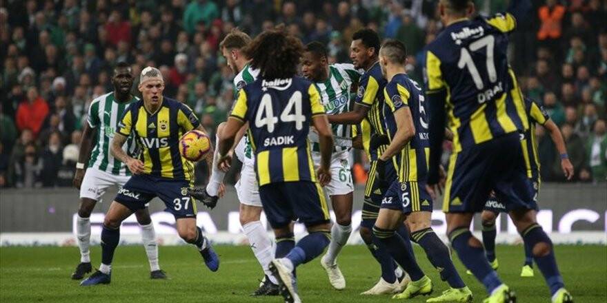 Fenerbahçe İkinci Yarıya 1 Puanla Başladı