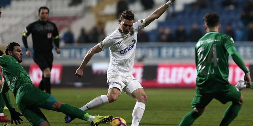 Kasımpaşa Evinde Mağlup