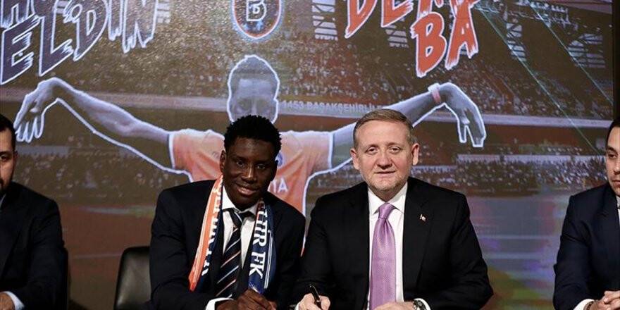 Demba Ba, Resmen Başakşehir'de