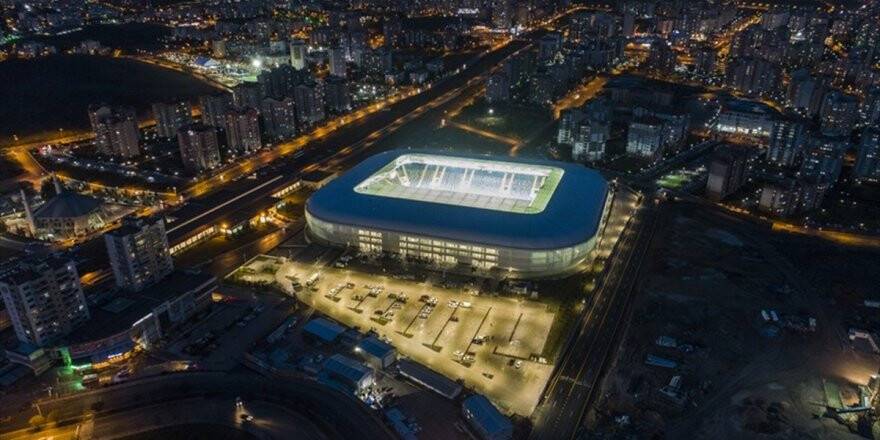 Ankara'nın Yeni Stadı Futbolseverlerin Hizmetine Girdi