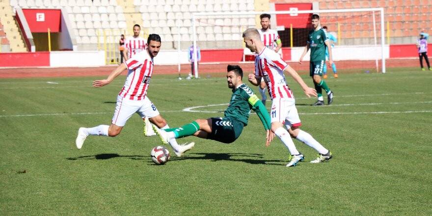 Anadolu Selçukspor berabere kaldı: 2-2