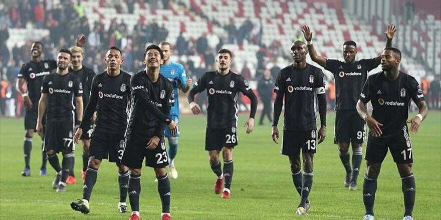 Beşiktaş'tan Deplasmanda Farklı Galibiyet