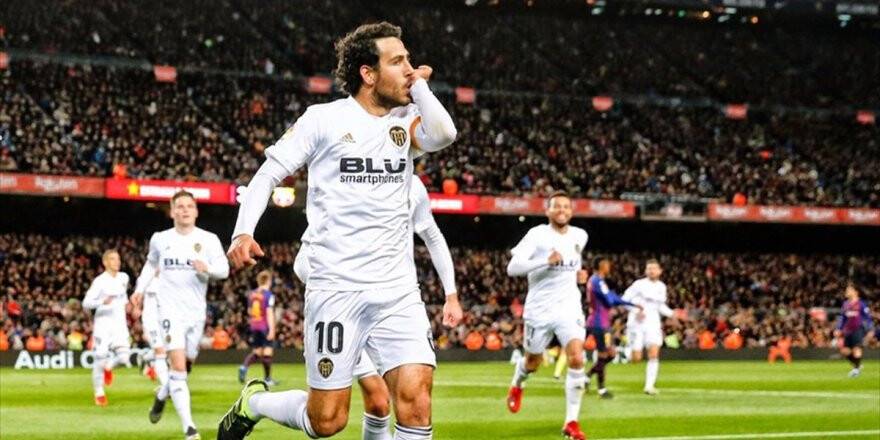 Parejo 2022'ye Kadar Valencia'da