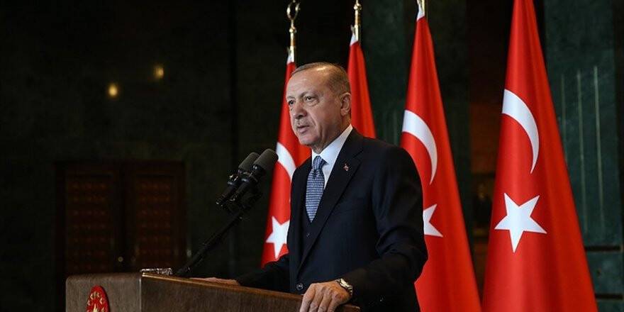 Erdoğan'dan 'İki Adaydan Biri Kadın Olacak' Talimatı