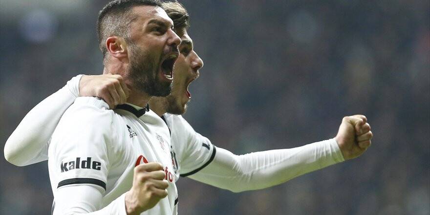 Burak Yılmaz Beşiktaş'ı Galibiyete Taşıdı