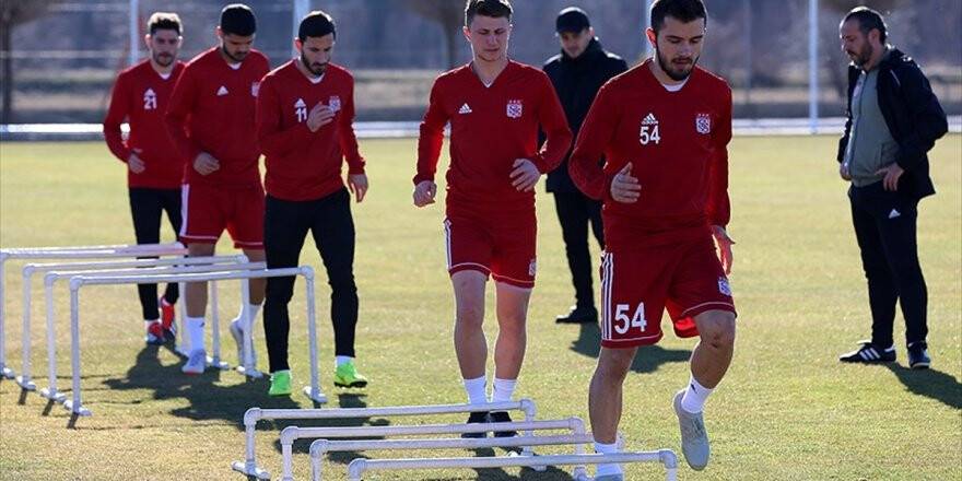 Sivasspor Akhisarspor'u Konuk Edecek