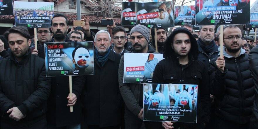 Konya'da Çin'in Doğu Türkistan Politikasına Tepkiler
