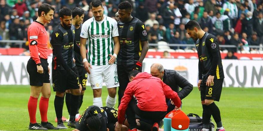 Malatyaspor'lu futbolcular yerden kalkmadı