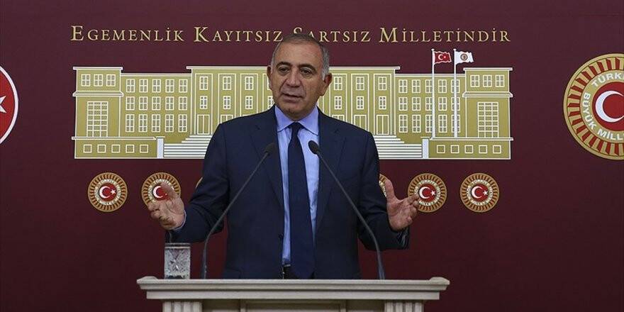 Chp'li Tekin'den Partisine Aday Belirleme Eleştirisi