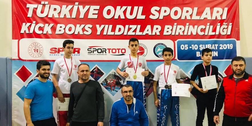 Meram Belediyespor’lu madalya canavarları
