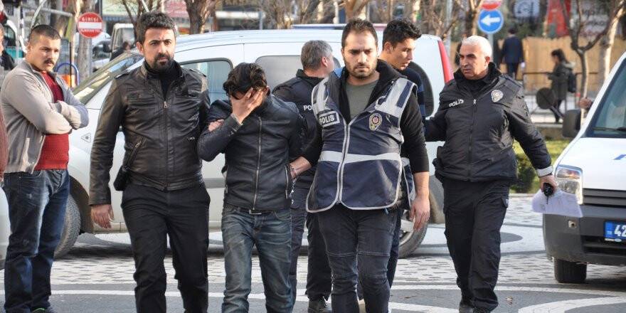 Araba Çalıp Satan Şebeke Üyeleri Akşehir'de Yakalandı