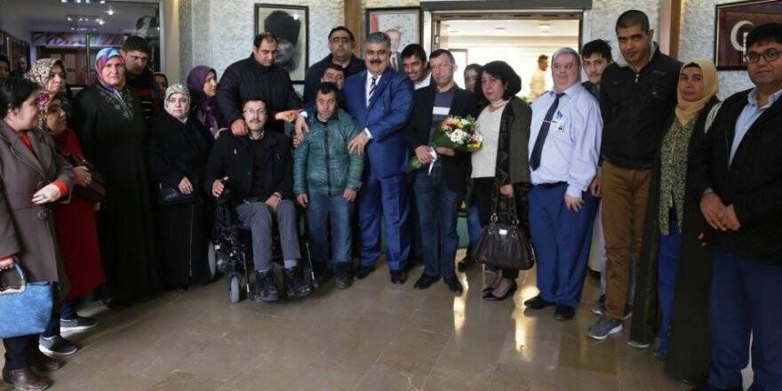 Başkan Özgüven'e ziyaretler sürüyor