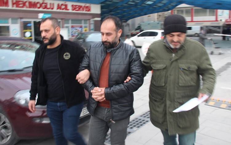 Sosyal medyada terör propagandası yapanlara operasyon: 5 gözaltı