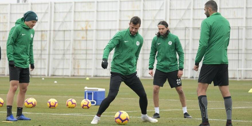 Atiker Konyaspor'da Fenerbahçe Maçı Hazırlıkları