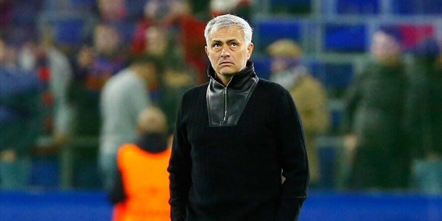 Mourinho Ve Yardımcılarına 19,6 Milyon Sterlin Tazminat