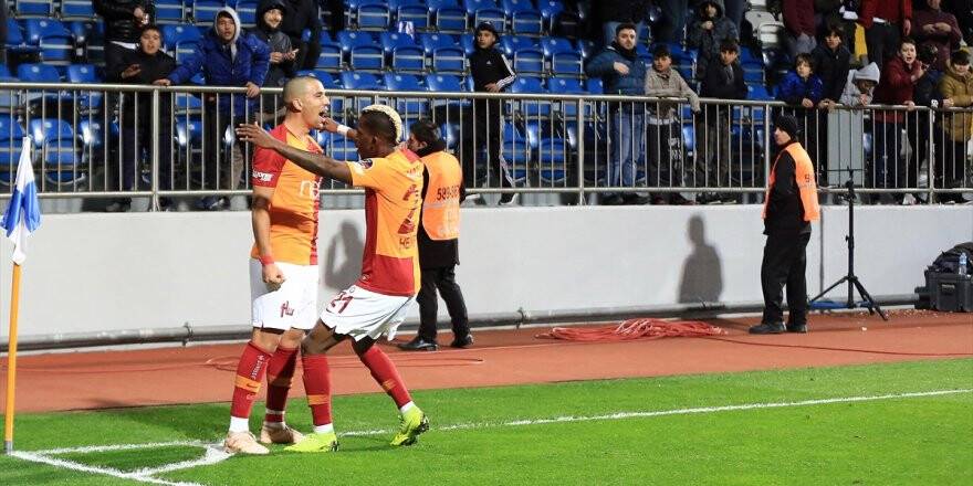Galatasaray'ı Feghouli Sırtladı