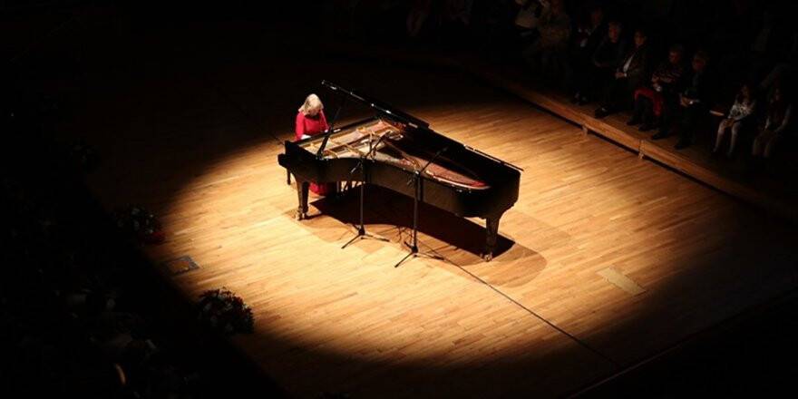 Piyanist İdil Biret Soçi'de Konser Verecek