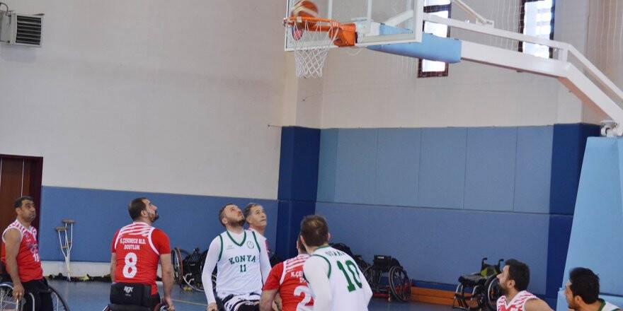 Engelleri basketbolla aştılar