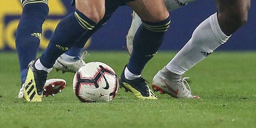 Beşiktaş-fenerbahçe Derbisinin Biletleri Satışa Çıkıyor