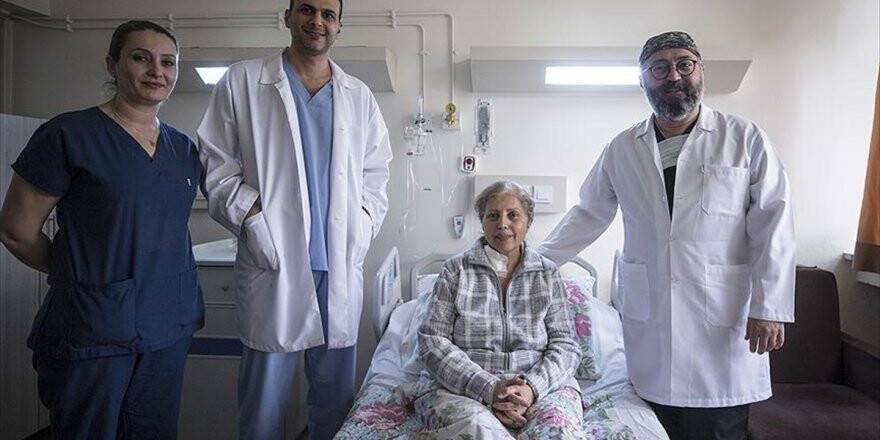 Aort Anevrizması Ameliyatına Türk İmzası