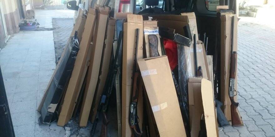 Kurusıkı tabancaları gerçek tabancaya dönüştürenlere operasyon: 17 gözaltı