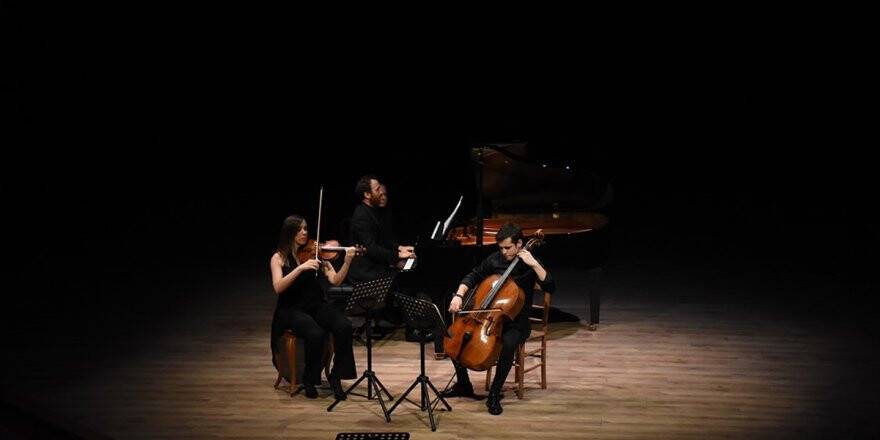 Bodrum'da 'Romantik Dönem'den Latin Dünyasına' Konseri