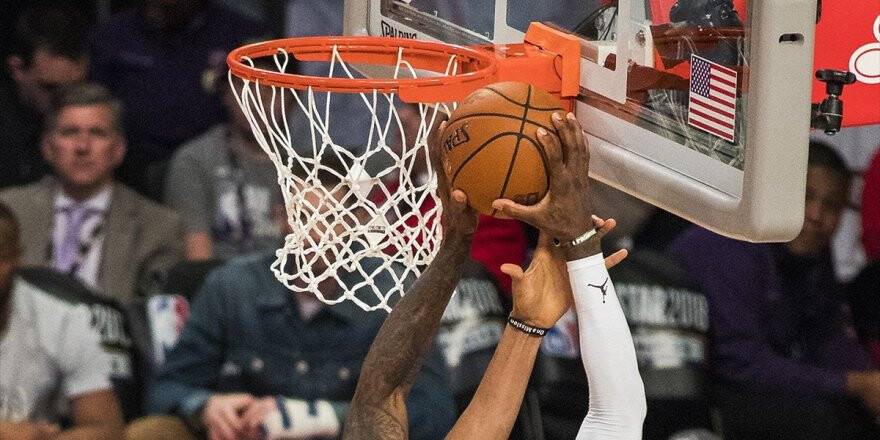Curry'nin 36 Sayısı Warriors'a Galibiyeti Getirdi