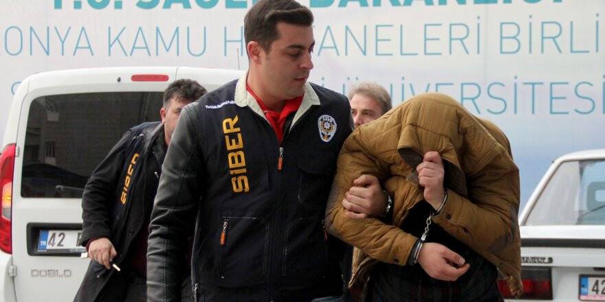 Bankamatiğe Kart Kopyalama Cihazı Yerleştiren Şüpheli, Suçüstü Yakalandı