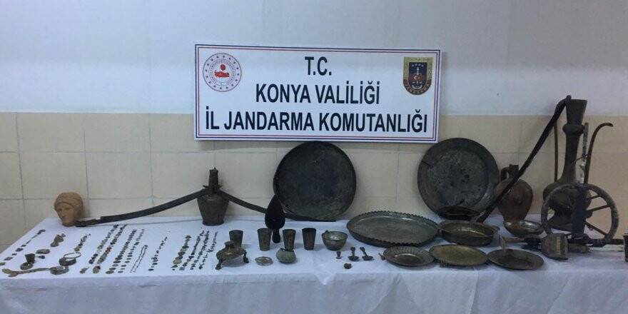Tarihi eserlere müşteri ararken yakalandı 