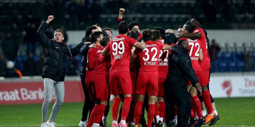 Ümraniyespor'un Hedefinde Barcelona İle Oynamak Var