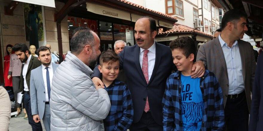 Başkan Altay ve Kavuş Bedesten esnafıyla buluştu
