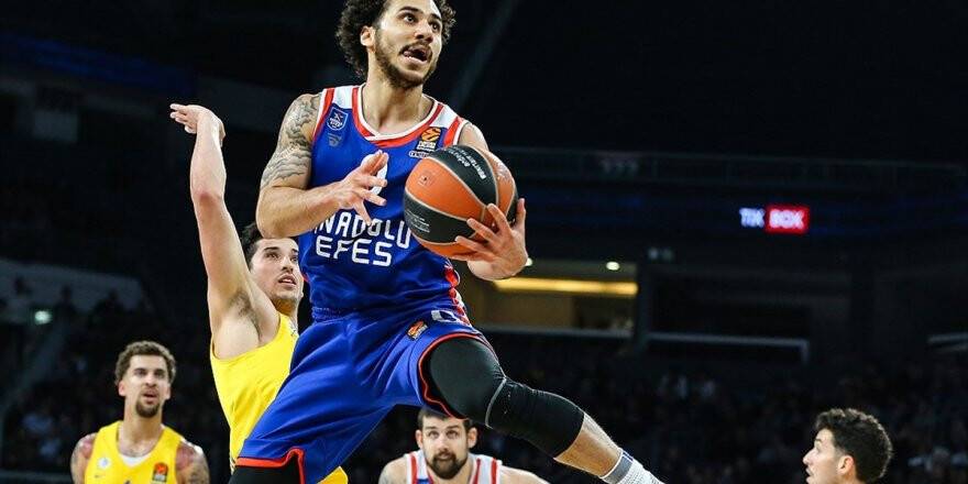 Anadolu Efes, Maccabi Fox'a Konuk Olacak