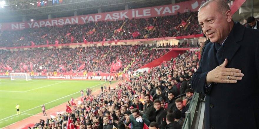 Cumhurbaşkanı Erdoğan A Milli Futbol Takımı'nın Maçını İzledi
