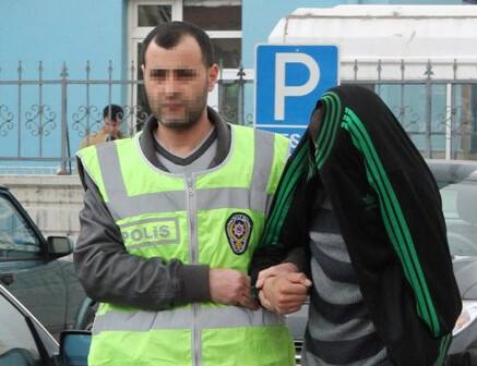Tek kollu hırsız iş başında