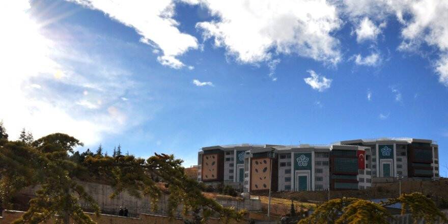 NEÜ’de yabancı uyruklu öğrenci sınavı başvuruları başladı
