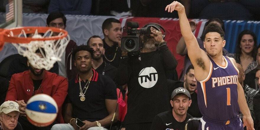 Devin Booker Tarihe Geçti