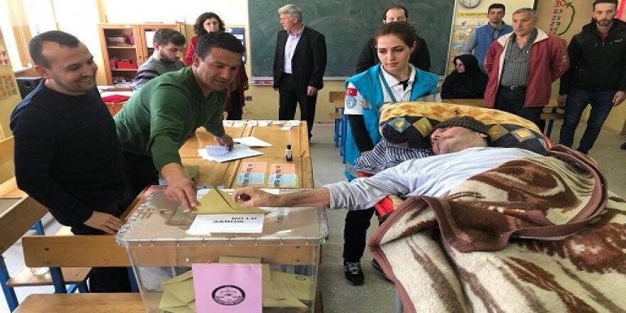 Yerel seçimlerde oy verme işlemi sona erdi 