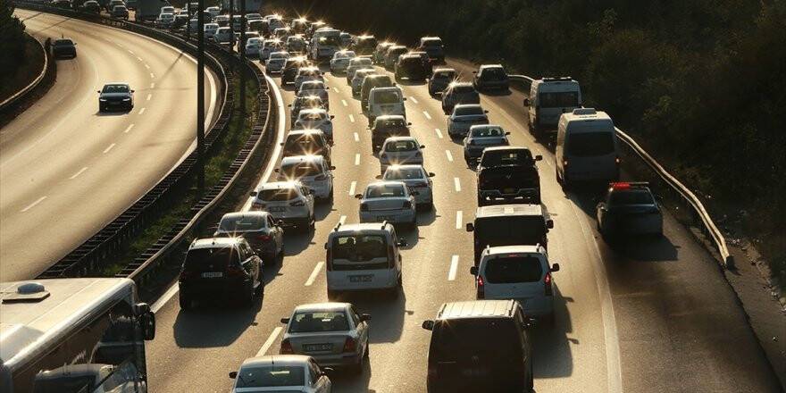 Trafiğe İki Ayda 100 Bin 511 Aracın Kaydı Yapıldı