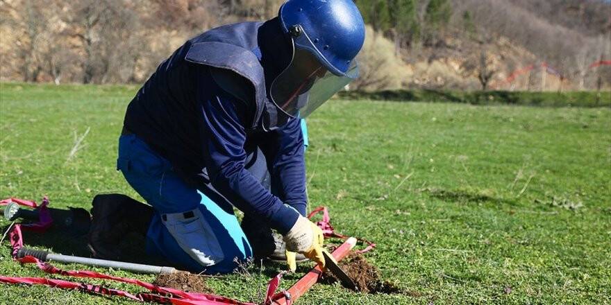 Ayrım Yapmayan, Ateşkese Uymayan Silahlar: Kara Mayınları