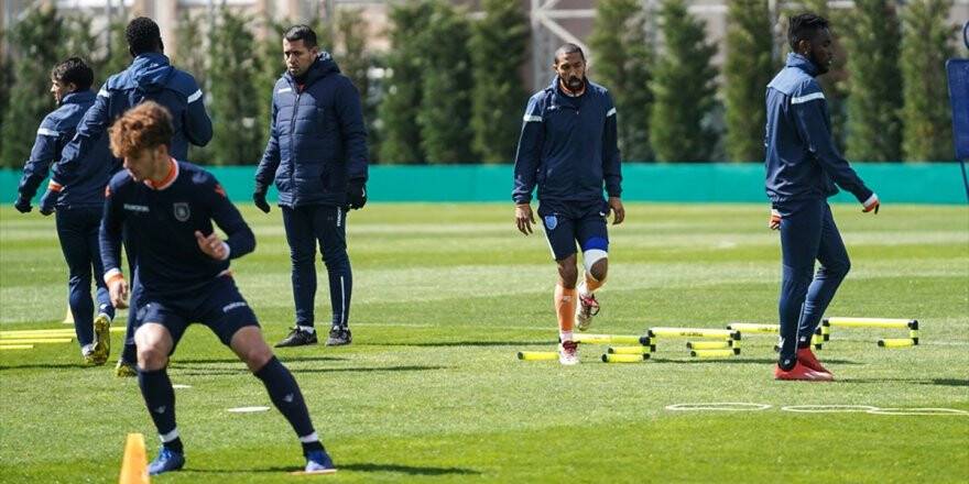 Medipol Başakşehir'in Konuğu Atiker Konyaspor