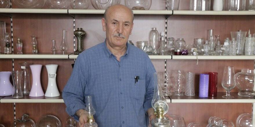 Nostalji Meraklıları İçin "Gaz Lambası" Üretiyor