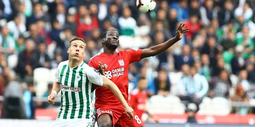 Konyaspor'un galibiyet hasreti sürüyor: 1-1