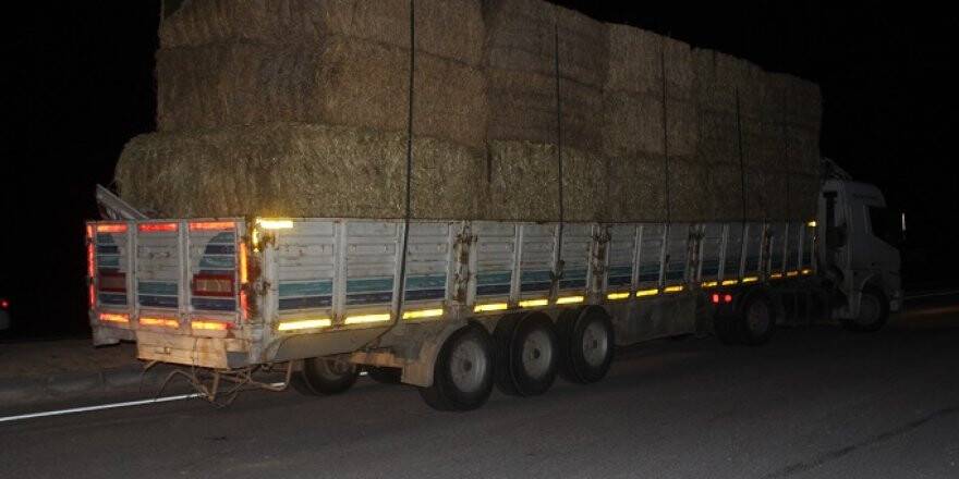Konya'da Otomobil Tıra Çarptı: 5 Yaralı