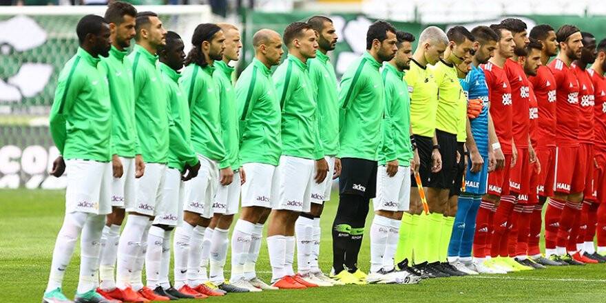 Konyaspor sahada ruhsuz ve hedefsiz