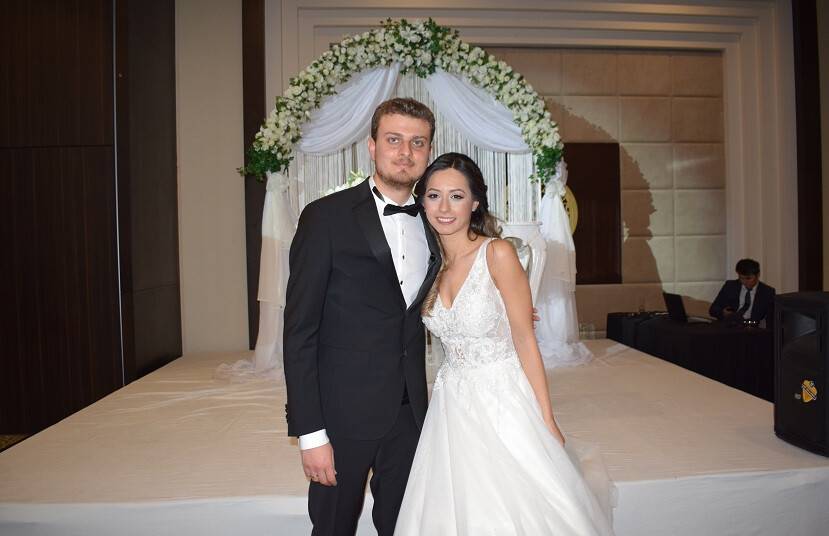 Murat ve Hande dünya evine girdi