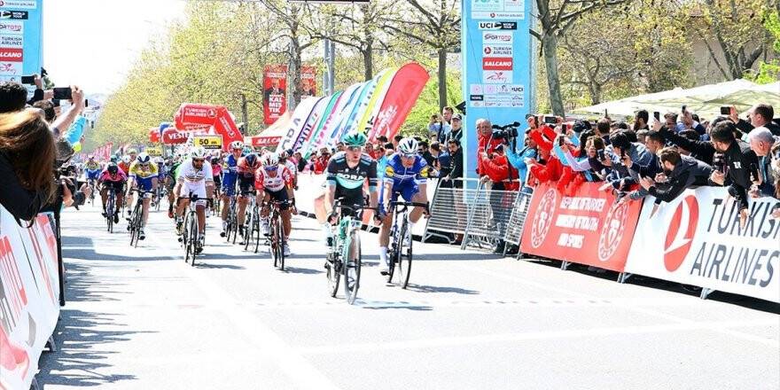 Tur 2019'un İlk Etabının Galibi Bennett Oldu