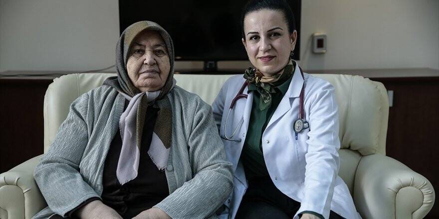 'Akciğer Tansiyonu' Hastasına Damar Tedavisi