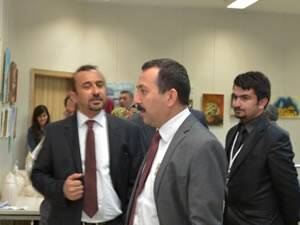 Bu Sergi Alkışlanır